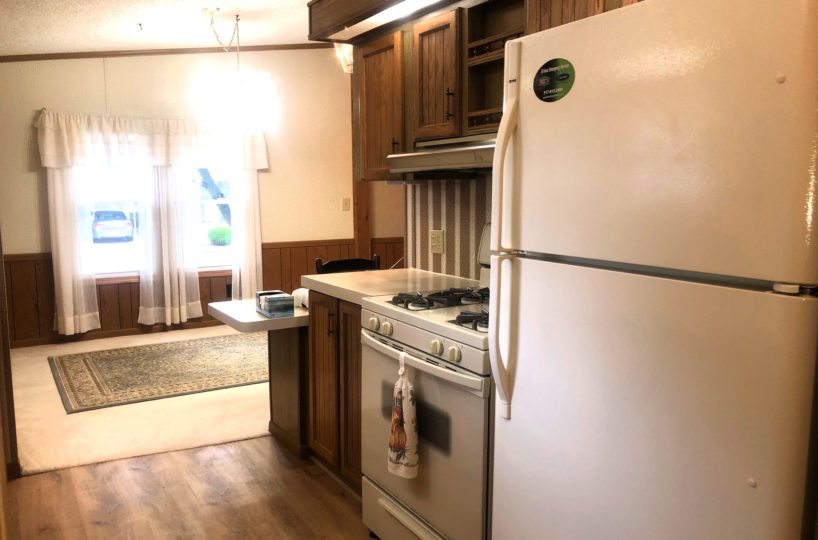 1003-034 kitchen 1 - Evergreen Estates